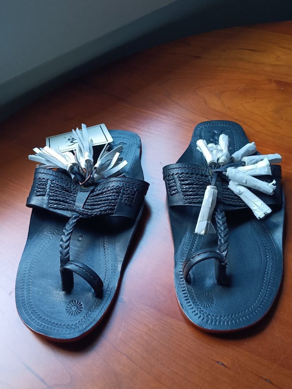 NWT Figue Scaramouche Black Leather with White Tassels Sandal Size 9